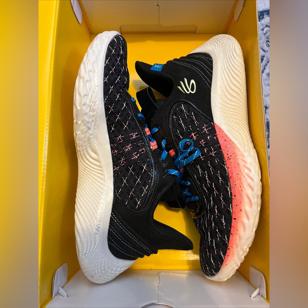 Under Armour Flow Curry 9 Glow